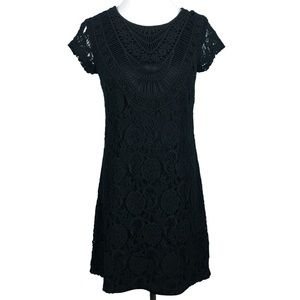 Woman’s Black Lace Crochet Sheath Dress Cap Sleeve